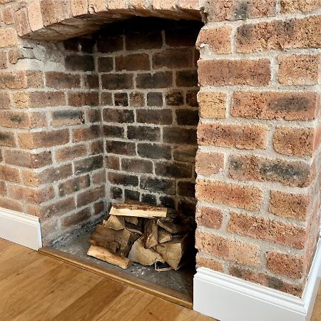 Rabbies School House, 2 Bed Apartment Ayr Town Centre Exteriör bild