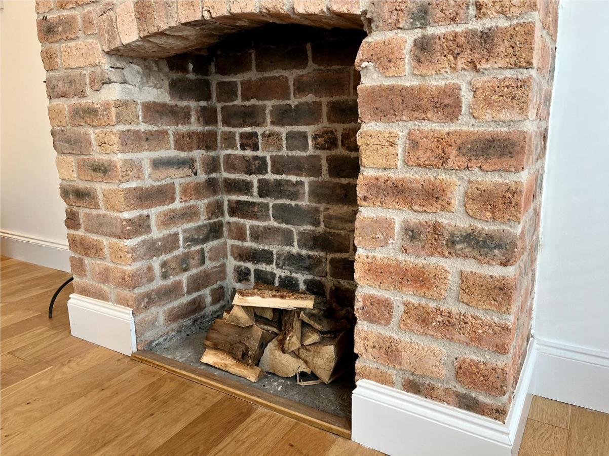 Rabbies School House, 2 Bed Apartment Ayr Town Centre Exteriör bild
